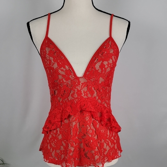 French Connection Size S Red Lace over Nude Ruffle Trim Sleeveless Peplum Top - Picture 3 of 15